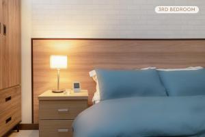 Letto o letti in una camera di High Floor New Bldg 4B2bLDK Ximending, Stunning Views • 高層新樓 4房2衛 西門町 美景
