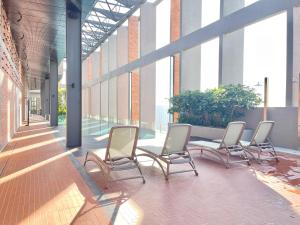 Φωτογραφία από το άλμπουμ του Modern 2B2B apt near Mid Valley - Wifi - Infinity Pool - Gym στην Κουάλα Λουμπούρ