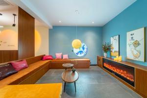 Posezení v ubytování Phoenix Best River View B&B 故里明月