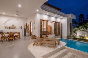 Piscina di CASA BIARI : Tropical Vibes - 3 min from beach o nelle vicinanze