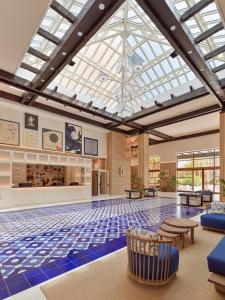 Bazén v ubytování H10 Salauris Palace nebo v jeho okolí