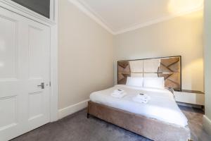 Легло или легла в стая в Central 2BDR Apt, 1 min to Edgware Road Station