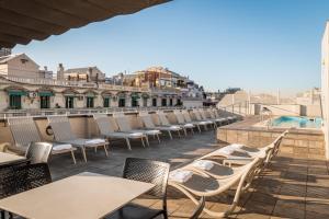 A balcony or terrace at Sunotel Club Central