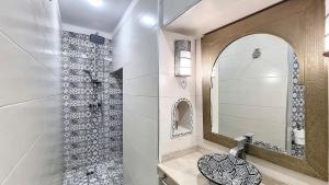 Koupelna v ubytování Riad Argan