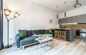 Kuchyňa alebo kuchynka v ubytovaní Rent like home - Walońska 15
