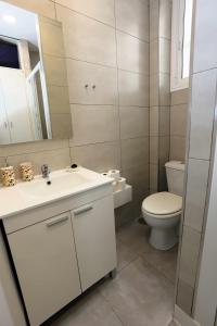A bathroom at La casita de Valvanera