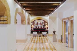 Фотография из галереи The Arkin Colony Hotel в Кирении