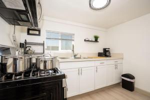 Charming 1BR unit in the heart of K-Town
