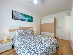 Postel nebo postele na pokoji v ubytování Vivalidays Vianka - Pineda de Mar