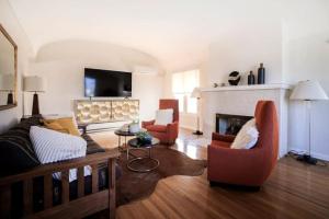 Modern 3BR Home in Mid-Wilshire near Beverly Hills