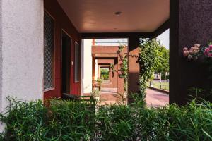 Aed väljaspool majutusasutust Vesta Avtar Resort Pushkar