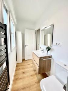 Et badeværelse på Casa en la playa + 24 billeder