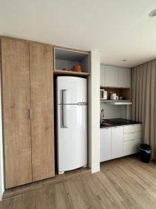 Dapur atau dapur kecil di Apart em Ponta Negra, Natal +7 gambar