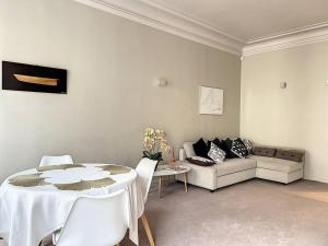 Appartement confidentiel,  particulier 16eme