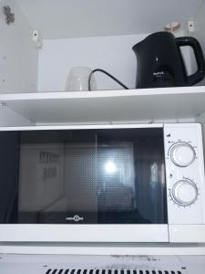 Dapur atau dapur kecil di les étoiles +7 gambar