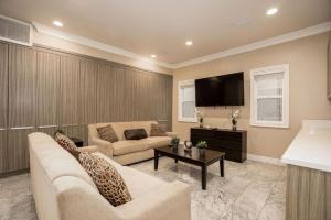 Luxurious 6BR 5 Bath Home near Crypto Arena DTLA