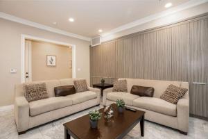 Luxurious 6BR 5 Bath Home near Crypto Arena DTLA