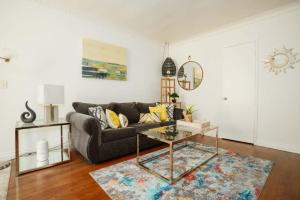 Stylish and Modern 2BR Unit in the Heart of K-town