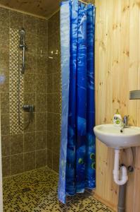 Phòng tắm tại Grāveri kempings