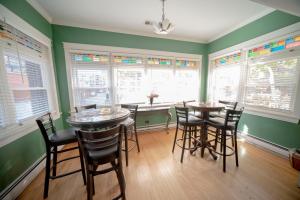 Φωτογραφία από το άλμπουμ του Bootlegger House Sleeps 10-20 Free TV & Parking στο Σικάγο