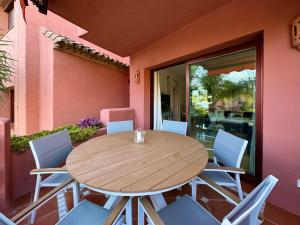 Balkón alebo terasa v ubytovaní Apartamento Marbella Alicate Beach