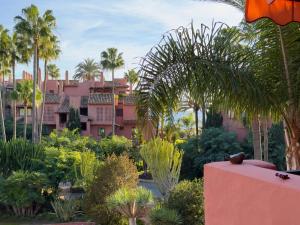 Vonkajšia záhrada v ubytovaní Apartamento Marbella Alicate Beach