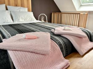 Posteľ alebo postele v izbe v ubytovaní Orloucie - Gîte en ville, calme entre Abers et mer