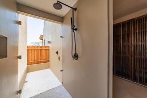 Ένα μπάνιο στο 3019 - Amanecer F2 +37 φωτογραφίες