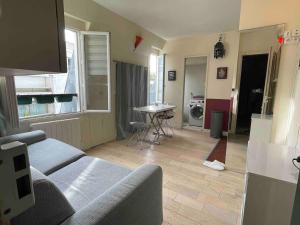 Wonderful apartment near Arc de Triomphe 2P