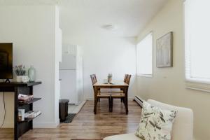 Dining area sa apartment