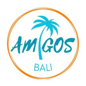 una palmera y el logotipo de la bola aloha en Amigos Guesthouse & Hostel, en Canggu