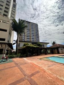 Kolam renang di atau dekat dengan Hotel Living, The Persimmon Double Beds (930)
