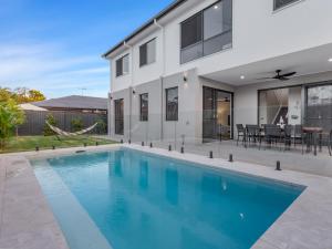 La alberca dentro o cerca de Driftwood