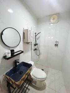 A bathroom at Aojing Diving Resort