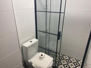 Koupelna v ubytování Red Tent Suite Akkiraz