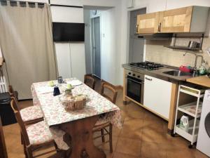 Kuchyňa alebo kuchynka v ubytovaní A CASA DI CARLA B&B