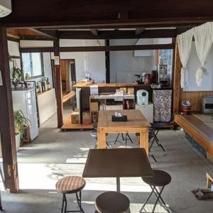 Kuchyň nebo kuchyňský kout v ubytování 天空cafe寿ぐ