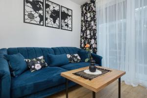 Χώρος καθιστικού στο Nadbrzeżna Apartment with Terrace Gąski by Noclegi Renters +29 φωτογραφίες
