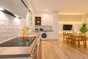 Kuchyň nebo kuchyňský kout v ubytování Apartamento en el centro de Madrid
