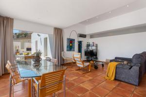Χώρος καθιστικού στο Villa Moderna - PlusHolidays
