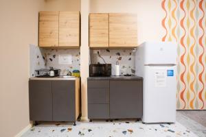 Kuchyňa alebo kuchynka v ubytovaní Moon Hostel Wrocław