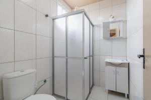 Bathroom sa Casa com WiFi a 750 metros da Praia Arroio Seco RS