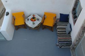 Black Rock Traditional Rooms, Emporio Santorini – Updated 2023 Prices