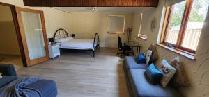 Postel nebo postele na pokoji v ubytování Cooma Guest House