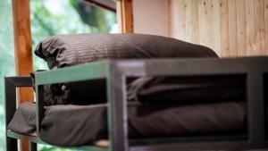 Postel nebo postele na pokoji v ubytování Odin Hostel Kasol