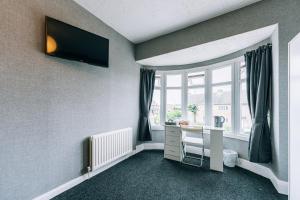 TV a/nebo společenská místnost v ubytování Humber Road - Thornaby-on-Tees + 13 fotografií