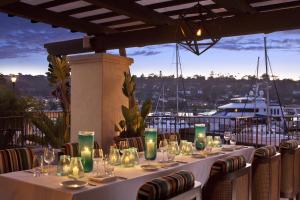 A restaurant or other place to eat at Kona Kai Resort & Spa, a Noble House Resort