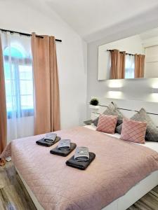 Voodi või voodid majutusasutuse Apartment Magica with Pool Fuerteventura Costa Calma toas