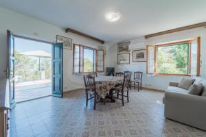 Posezení v ubytování Casa Marida tra Cotoncello e Sant'Andrea - Goelba