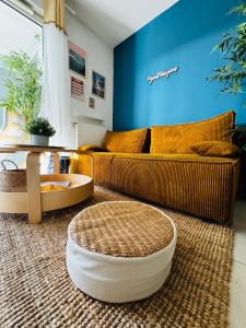 Posezení v ubytování La Forêt des Pins - Free Check-In - Wifi - Parking Privé - Netflix - Draps & Serviettes inclus